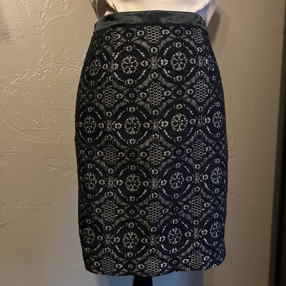 Forever 21 Black Lace Skirt Size S
